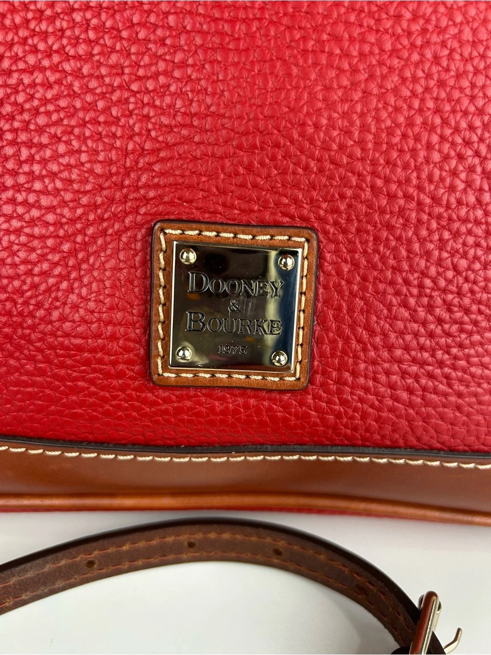 DOONEY & BOURKE PEBBLE GRAIN LEATHER DOME ZIP TOP RED AND TAN CROSSBODY HANDBAG